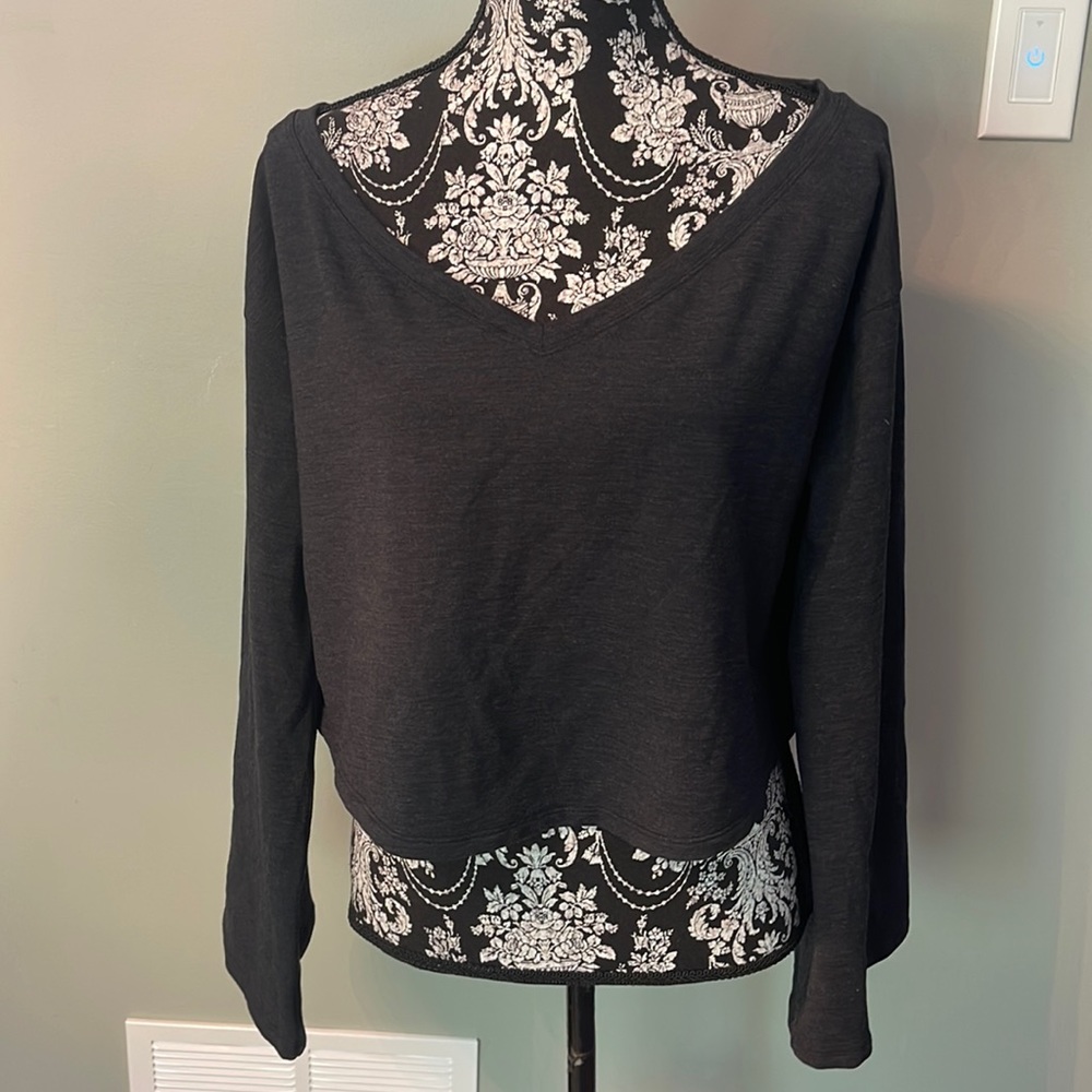 Lululemon size 10 Long-sleeve Top